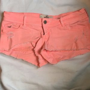 Size 9 Coral Hollister Shorts
